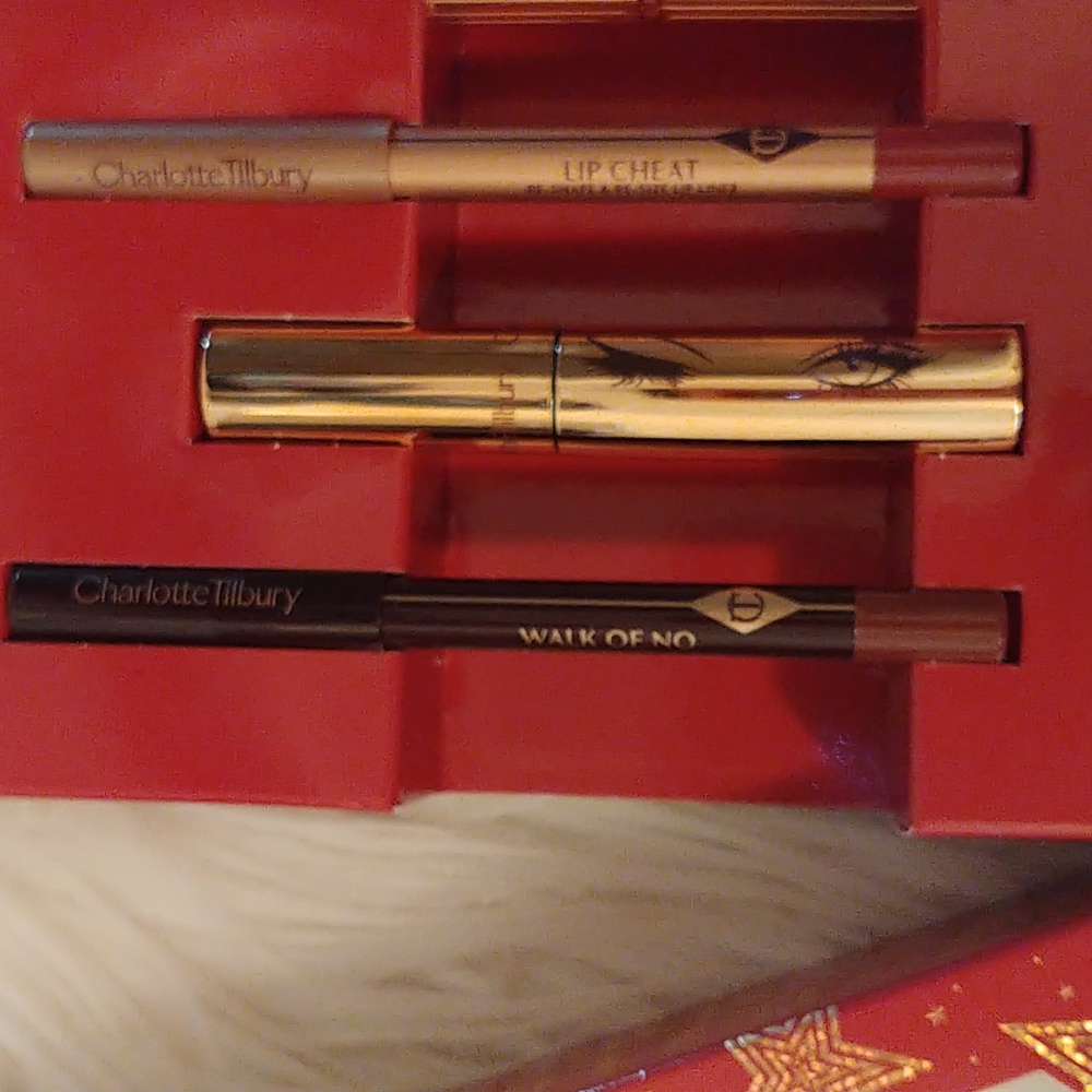 💋FIRM! NWT CHARLOTTE TILBURY WALK OF NO SHAME ON THE GO LIMITED EDITION - Picture 12 of 17